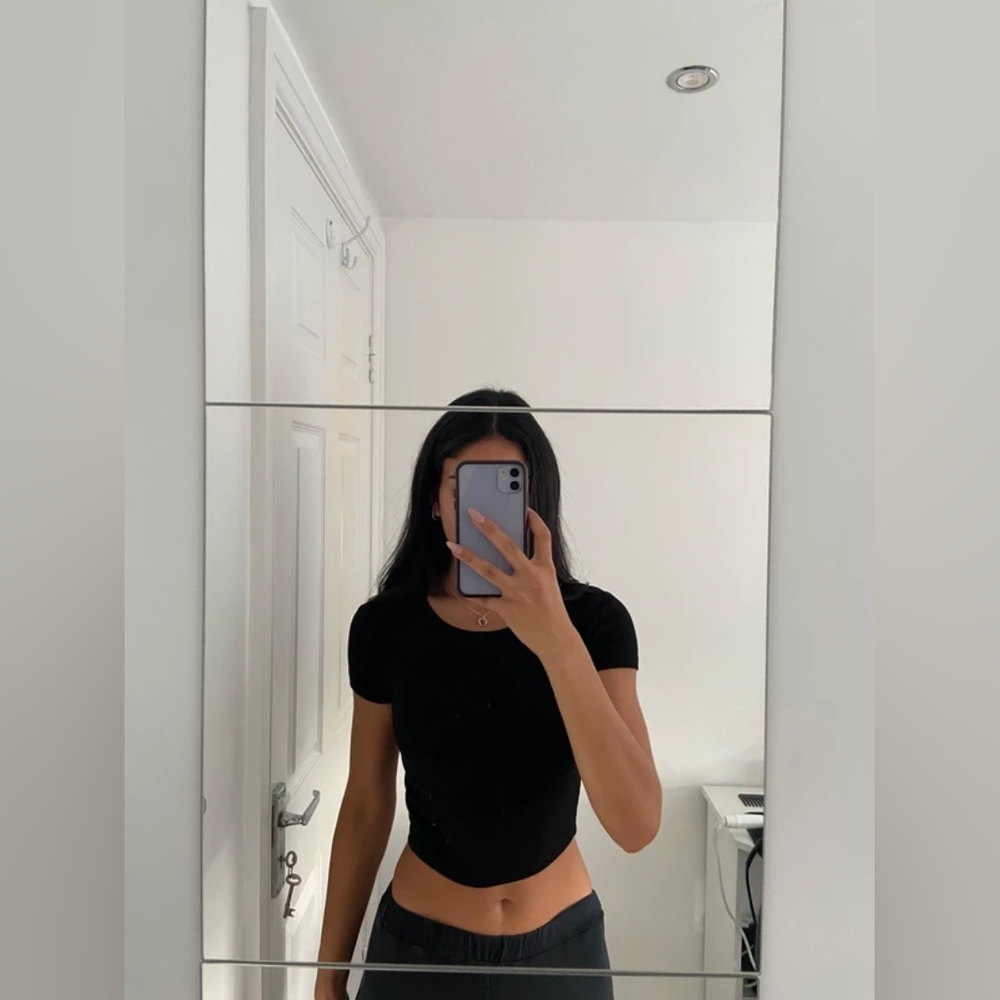 Black Short Sleeve T-Shirt